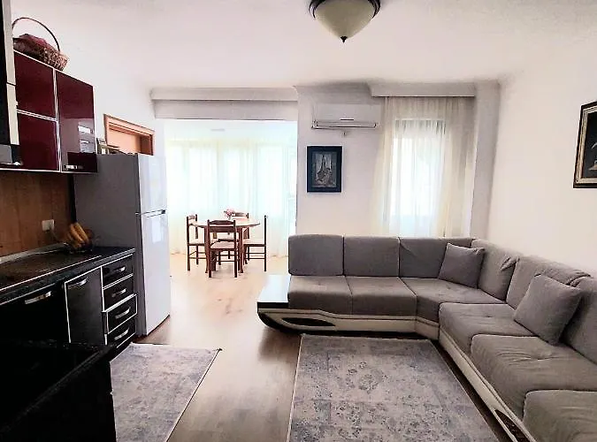 Pine apartments Appartement Golem (Tirana)